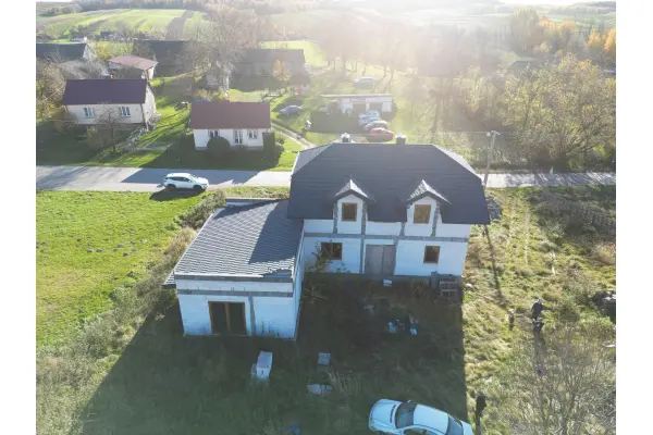 lubelskie, tomaszowski, Krynice, Zwiartów, Duża działka 6300m2 z nowym domem do wykończenia.